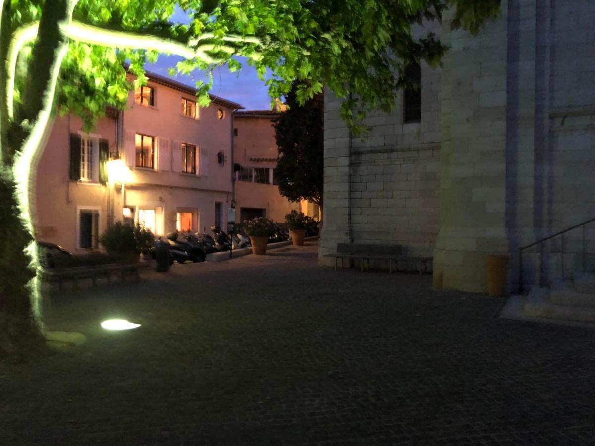 Le Grand Clocher De Cassis Buitenkant foto